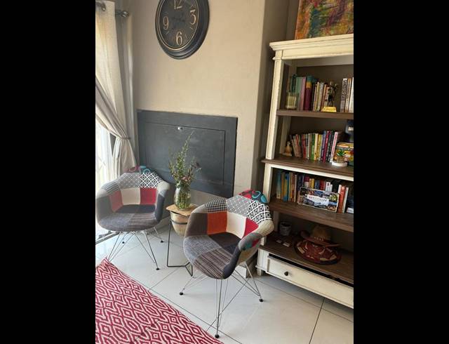 3 BEDROOM HOUSE FOR SALE IN SUMMERFIELDS ESTATE